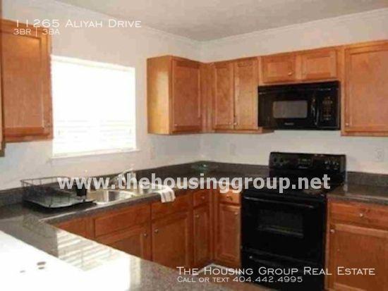 11265 Aliyah Drive - Photo 3 of 9
