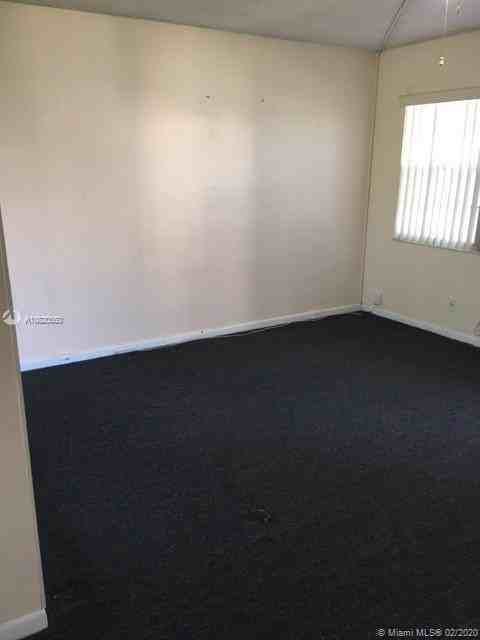 251 Sw 134th Way 208m - Photo 3 of 16