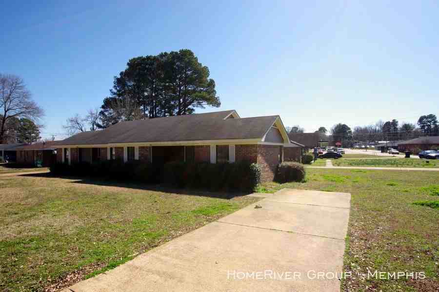 201B 201b Evelyn St - Photo 2 of 16