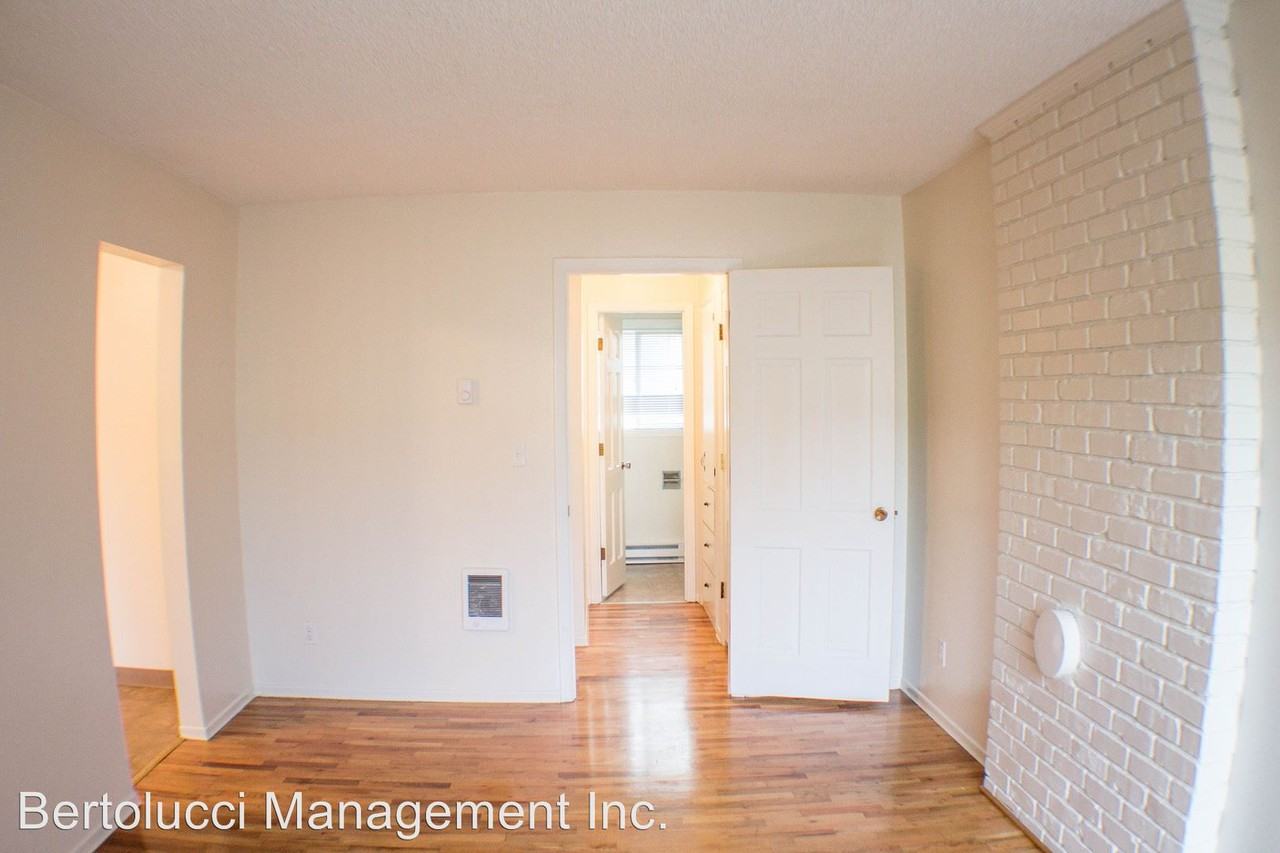 804 14th St NE - Photo 2 of 13