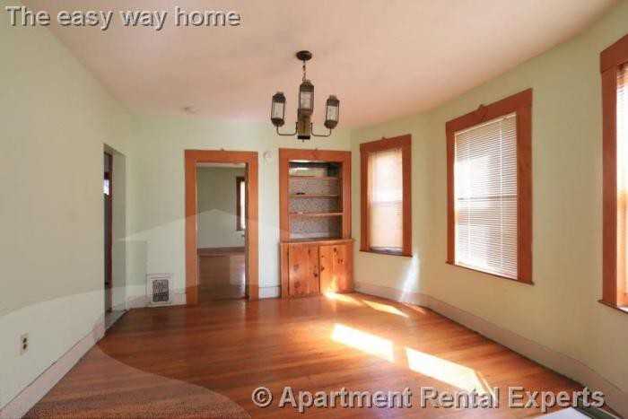 65 Conwell Ave