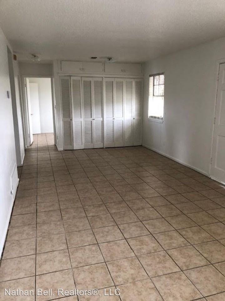 2105 Chestnut - Photo 3 of 9