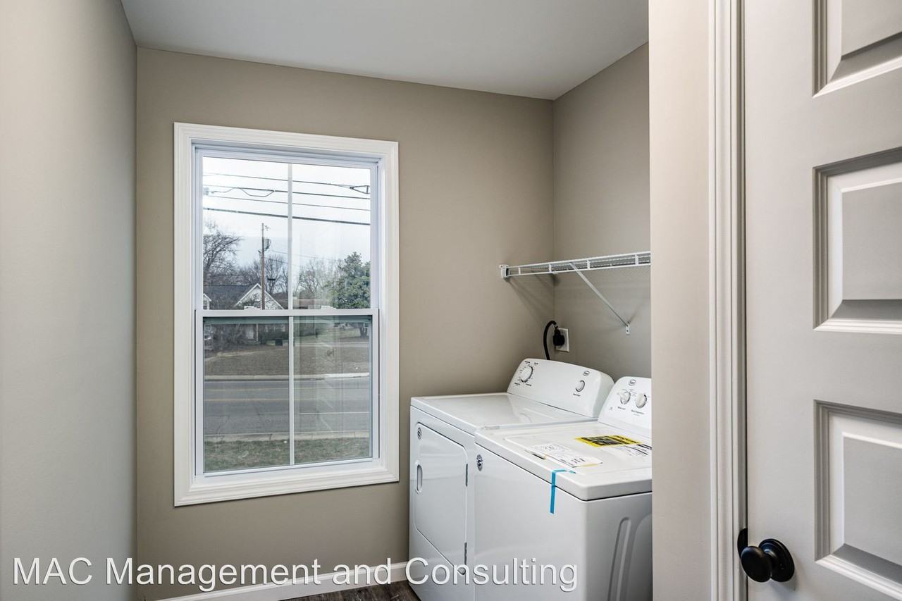 2301 N Washington Ave - Photo 3 of 9