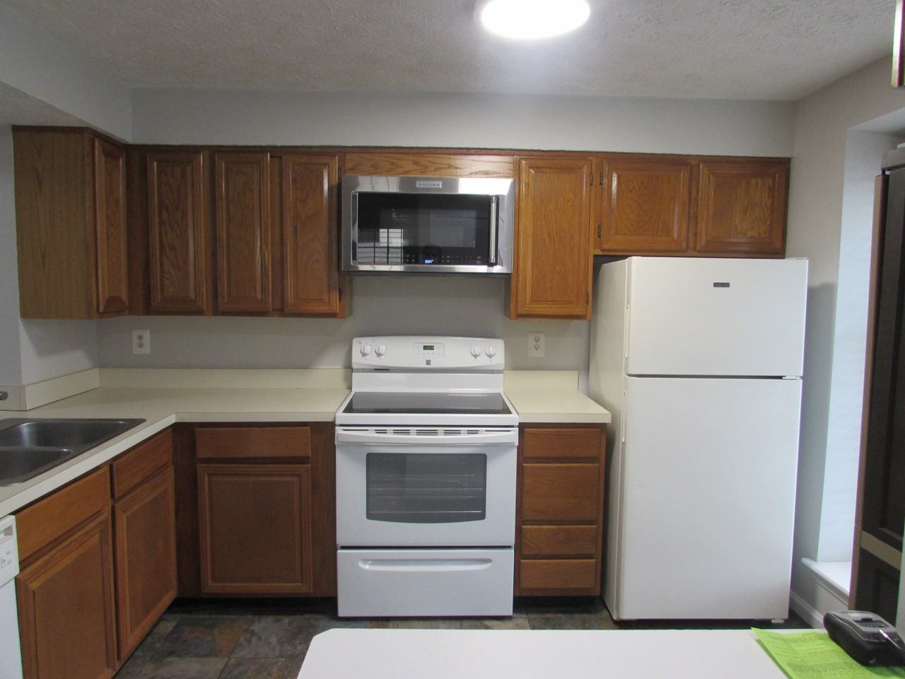 1663 Poplar Grove Dr - Photo 4 of 14