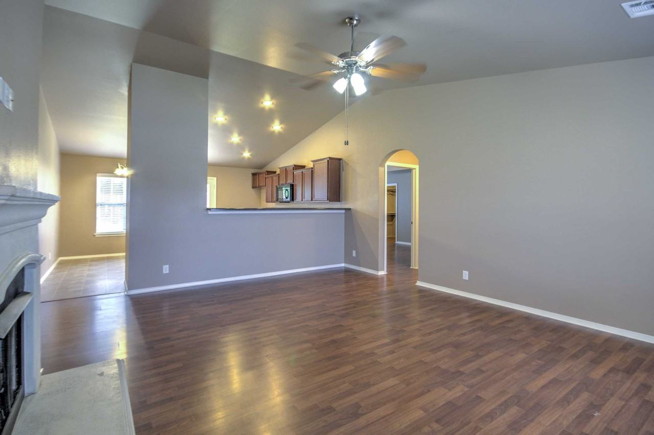 515 E. 147th St. - Photo 3 of 24