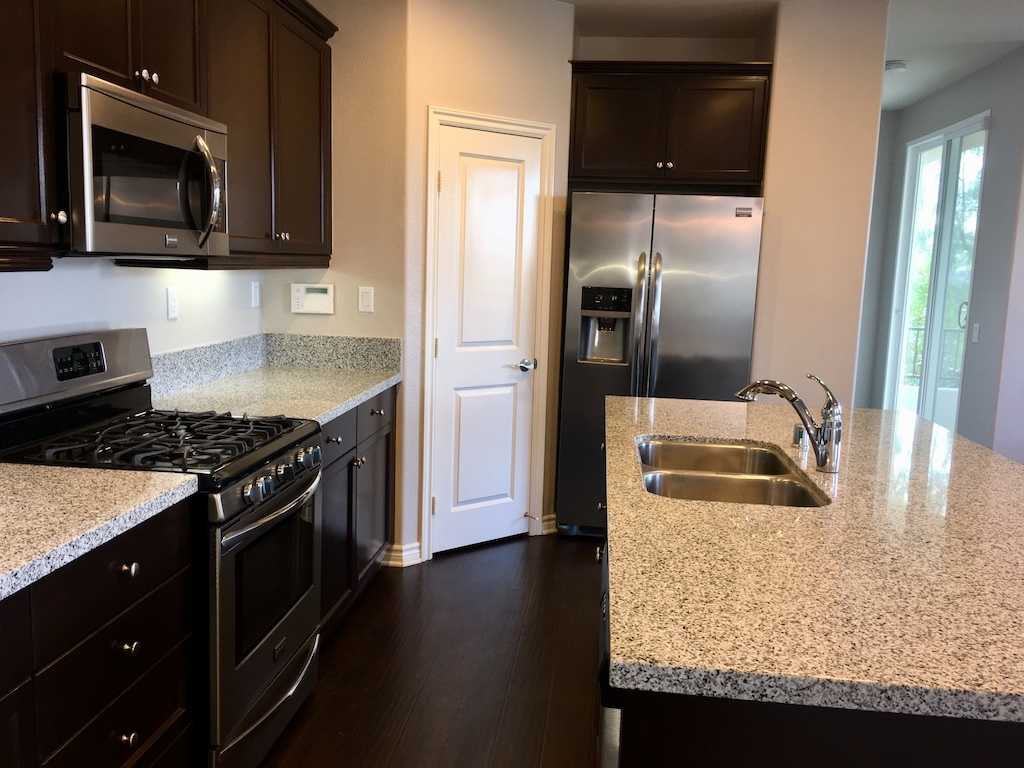 2320 Sentinel Ln - Photo 3 of 16