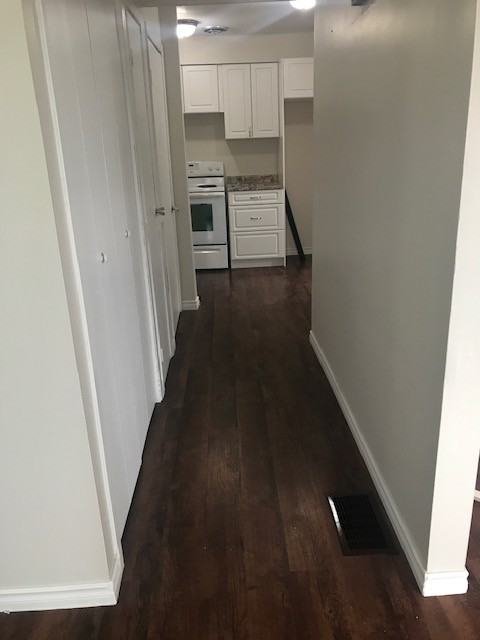 860 Brealey - Photo 3 of 10