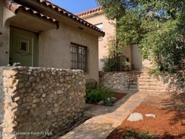 4327 Marmion Way - Photo 3 of 9