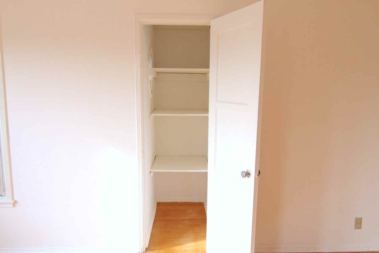 S. Barrington Ave. & Richland Ave. - Photo 3 of 42