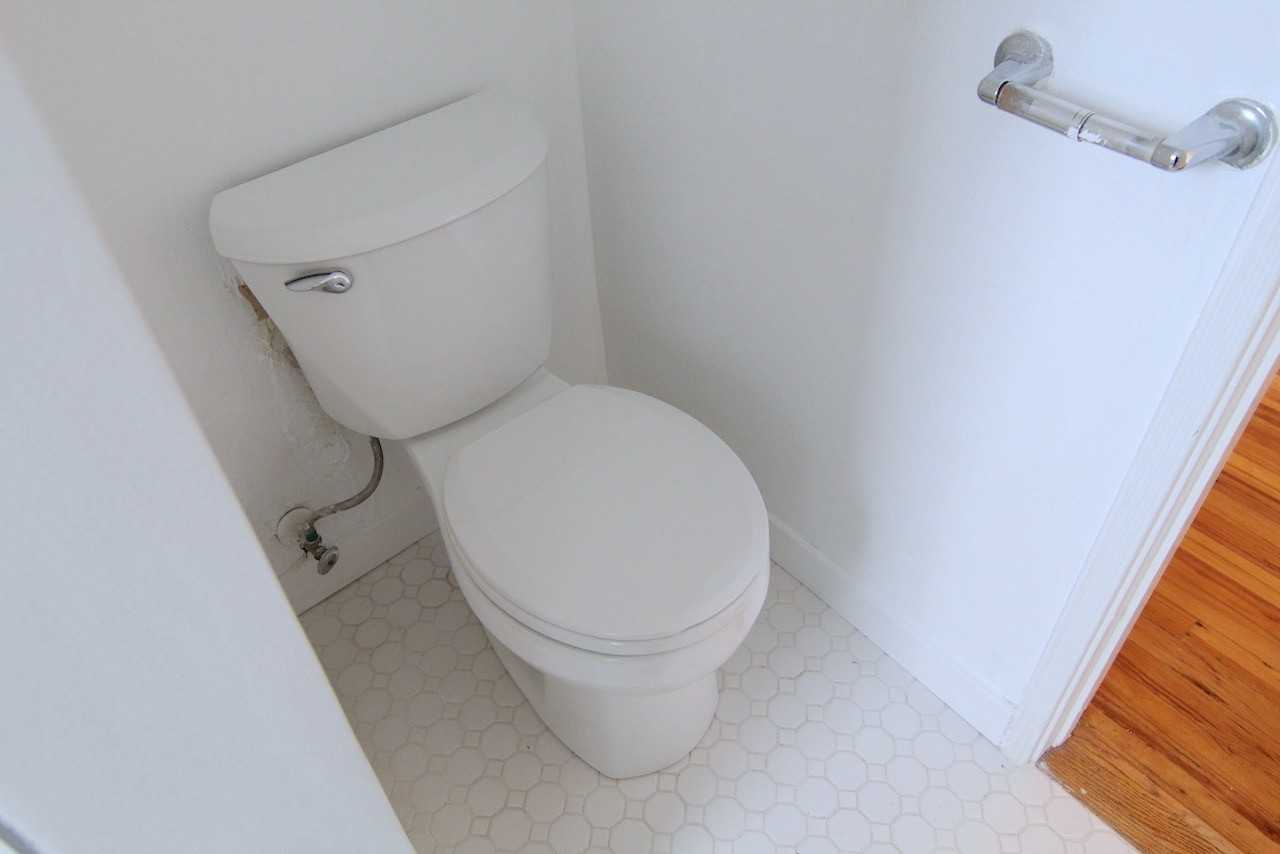 S. Barrington Ave. & Richland Ave. - Photo 5 of 42