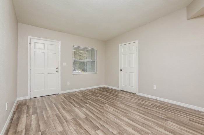 5325 Bonnie Brae Circle - Photo 3 of 16