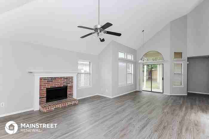 2080 Palomino Trail - Photo 3 of 16