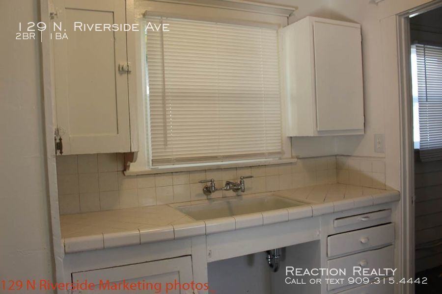 129 N. Riverside Ave - Photo 3 of 10