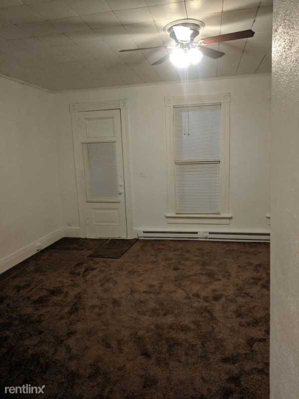 215 Franklin Ave - Photo 2 of 24