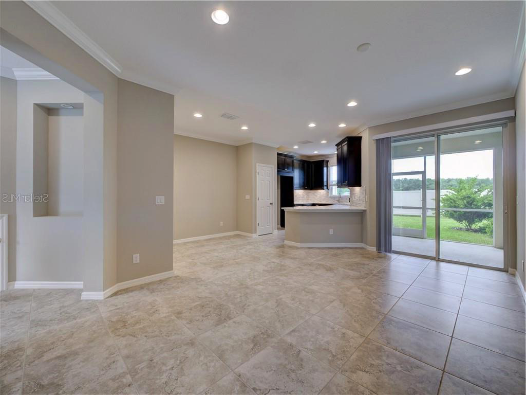 1074 Amber Leaf Trail
