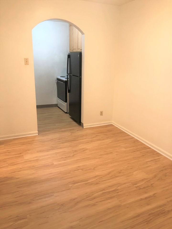 5710 Phillips Ave #A2 - Photo 4 of 63