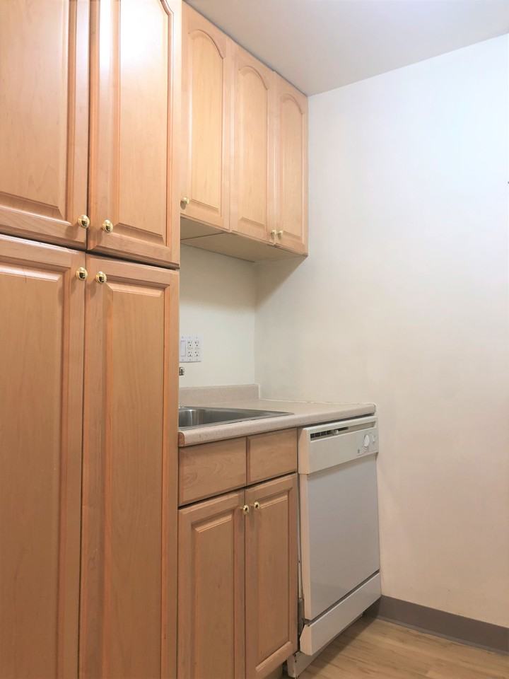 5710 Phillips Ave #A2 - Photo 7 of 63