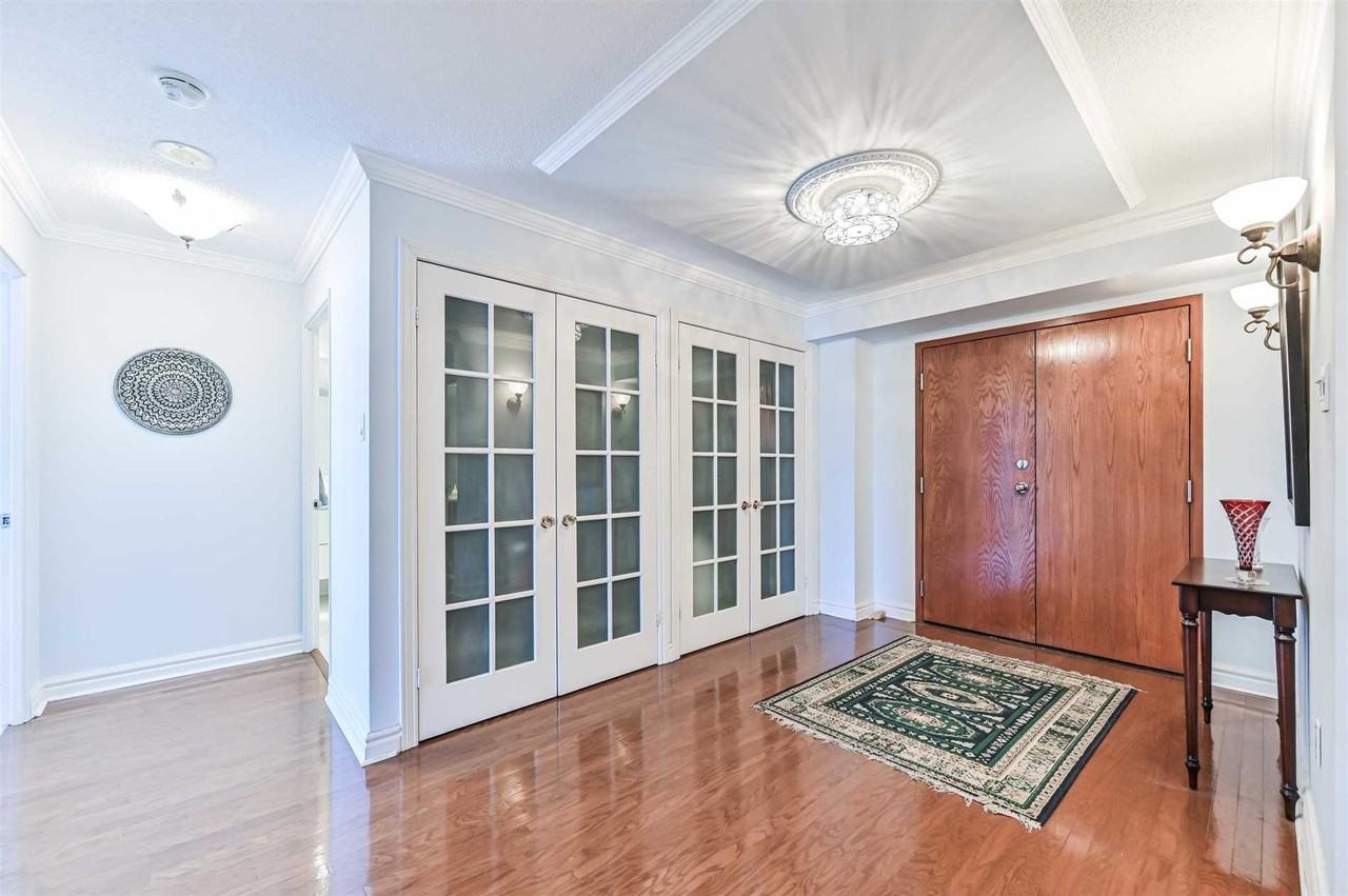 33 University Avenue #2703 - Photo 3 of 20