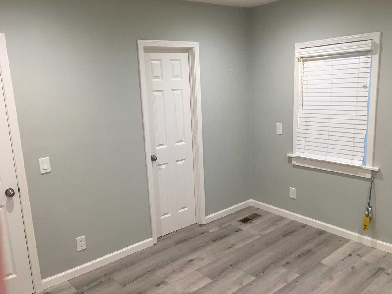 1251 Seminary Avenue - Photo 2 of 6