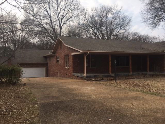 801 South Yates Road - Photo 2 of 40