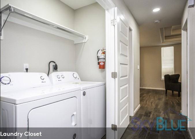 709 Cathedral Hill #4 - Photo 3 of 13