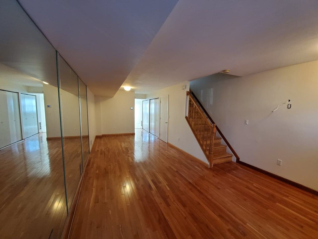 18 Sky Lane #1st and 2n - Photo 2 of 9