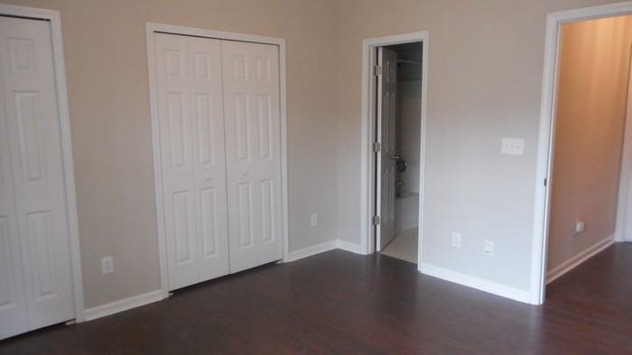 12818 Sickles Drive - Photo 3 of 9