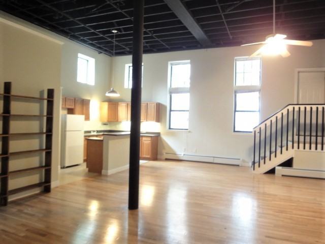 The Metropolitan - Photo 3 of 28