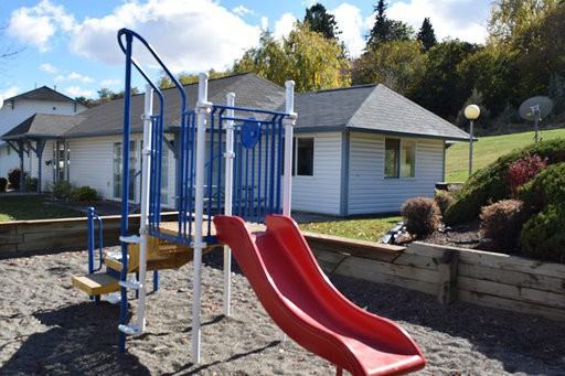 Camas Village - Photo 3 of 9