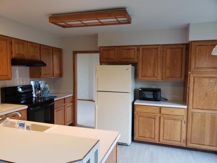 2824 Michener Drive - Photo 3 of 28