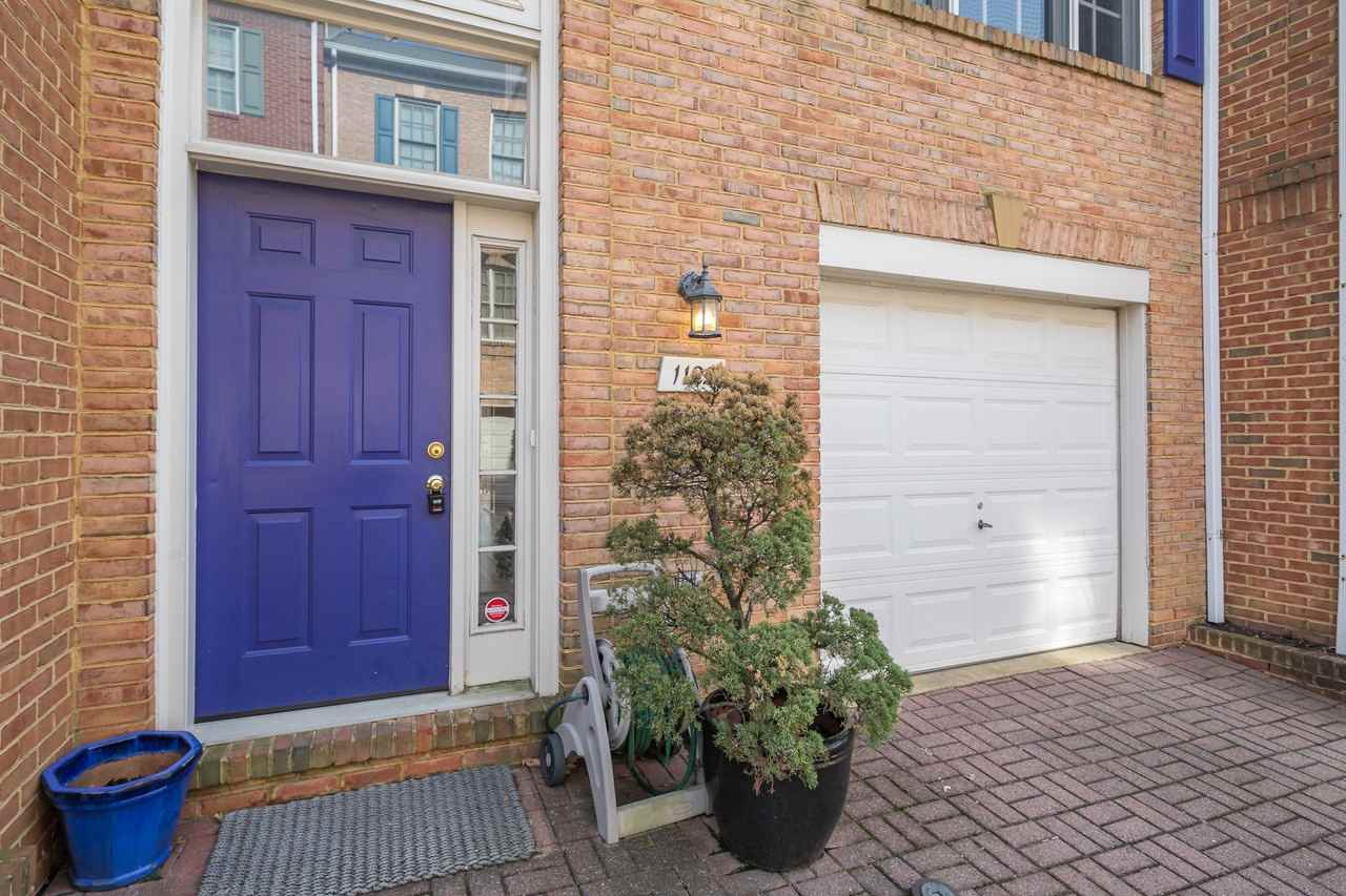 1122 N Vernon St - Photo 5 of 31