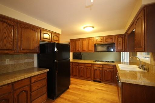 809 NE 117th St - Photo 3 of 23