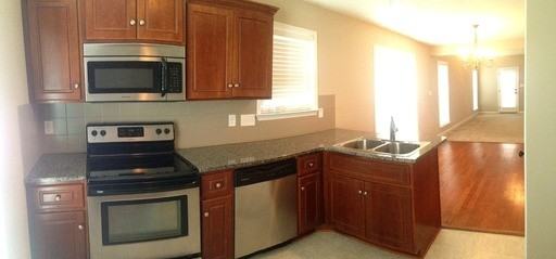 1101 Grove Landing Ln - Photo 2 of 13