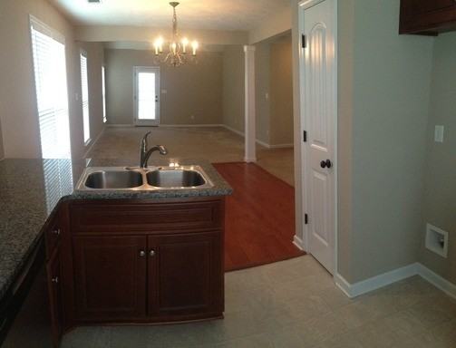 1101 Grove Landing Ln - Photo 3 of 13