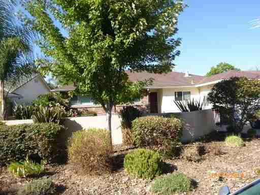 2037 Stover Way - Photo 2 of 11