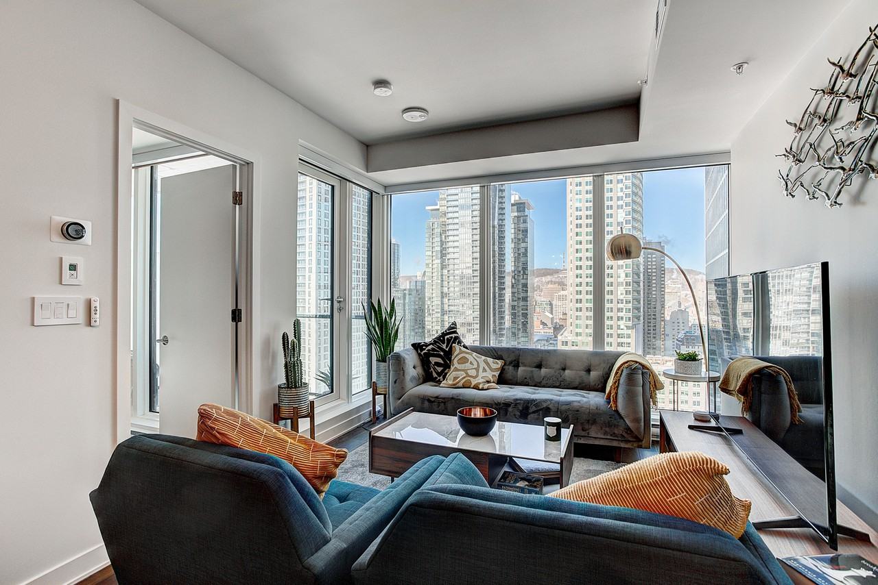 1188 Rue Saint-Antoine Ouest #3209 - Photo 3 of 24