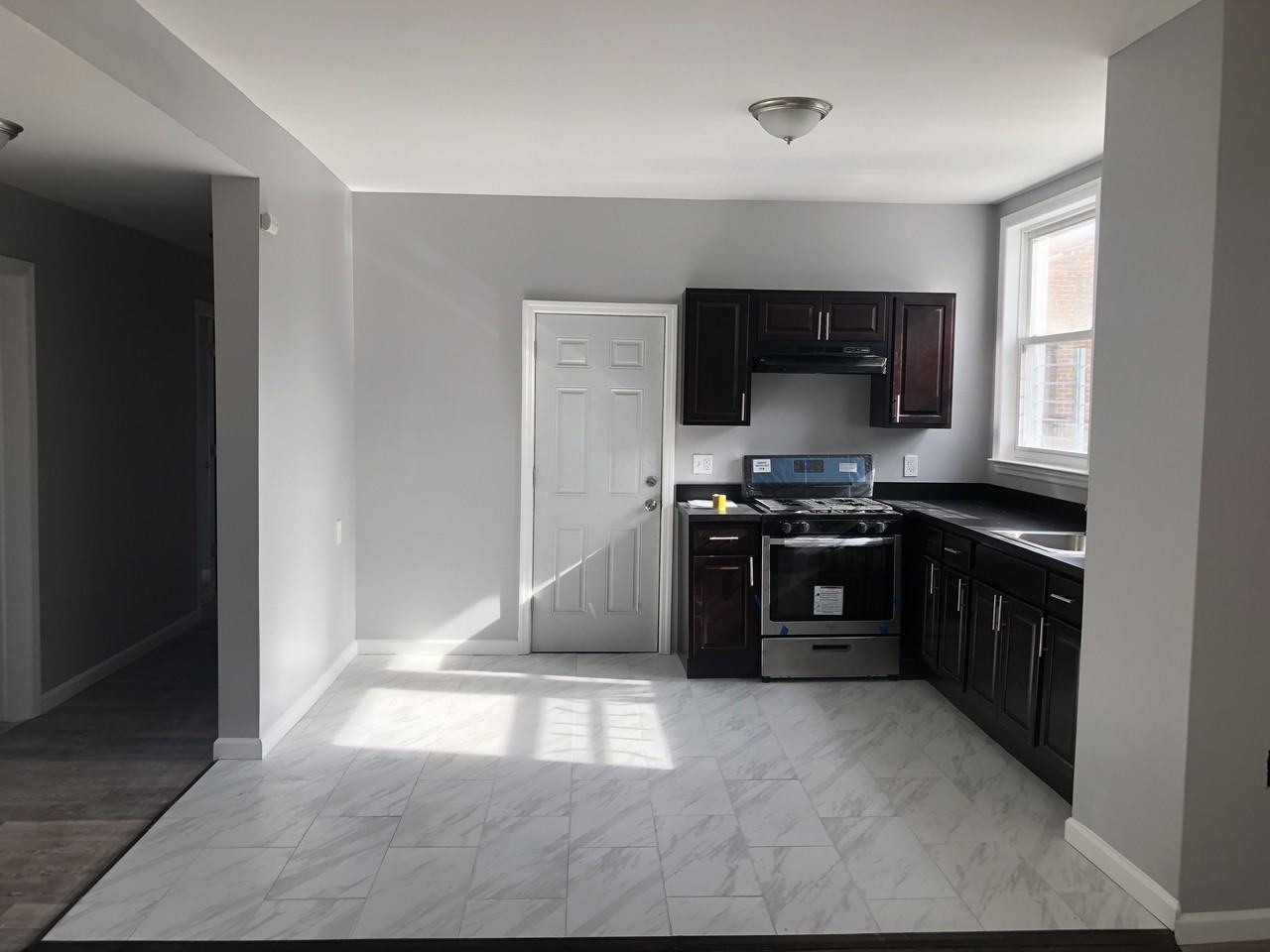 188 Grafton Avenue - Photo 2 of 10