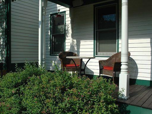 500 Pearl St #B - Photo 2 of 24