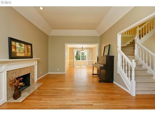 5626 Grand Oaks Dr - Photo 3 of 16