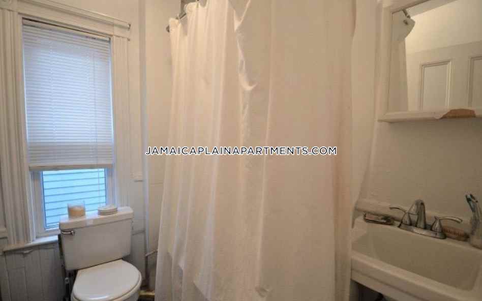 51 Custer Street #3h - Photo 2 of 9