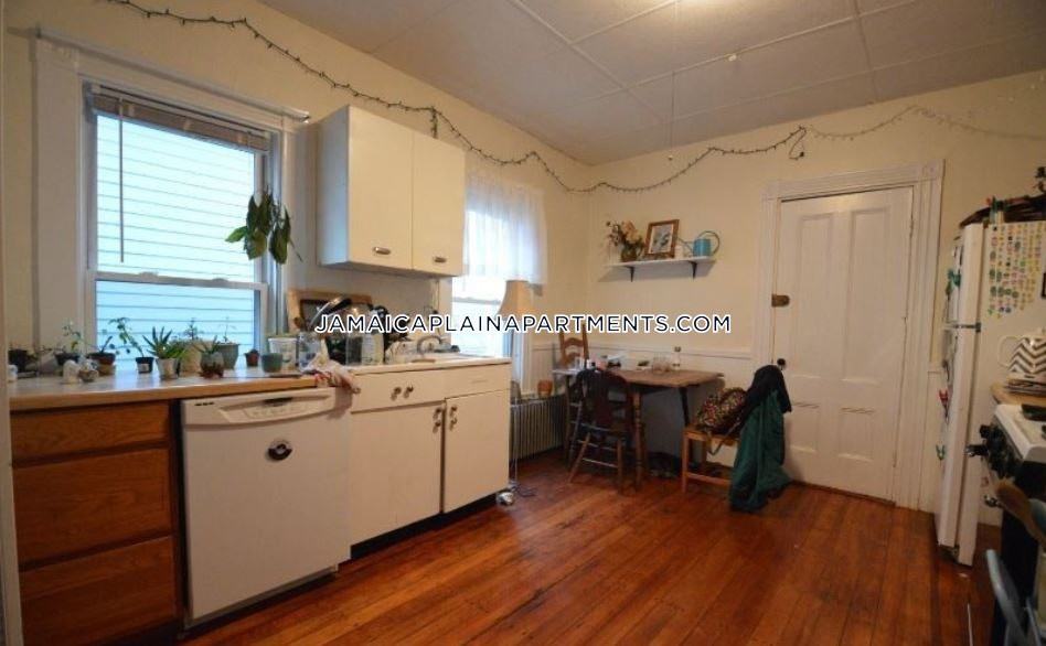 51 Custer Street #3h - Photo 3 of 9