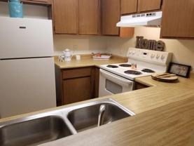7501 Montgomery Blvd NW - Photo 1 of 1