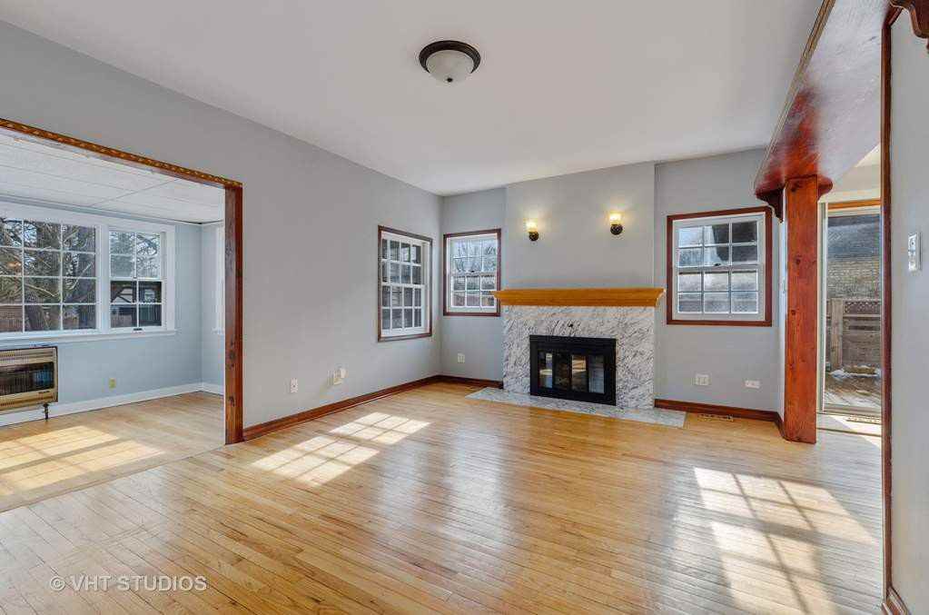 220 Poplar - Photo 2 of 16