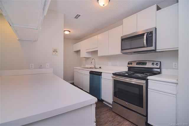 7360 Rose Terrace Court - Photo 2 of 20