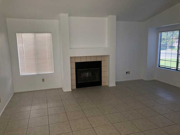 29677 Woodlands Avenue - Photo 3 of 16