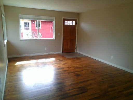 1626 SE 76th Ave - Photo 3 of 6