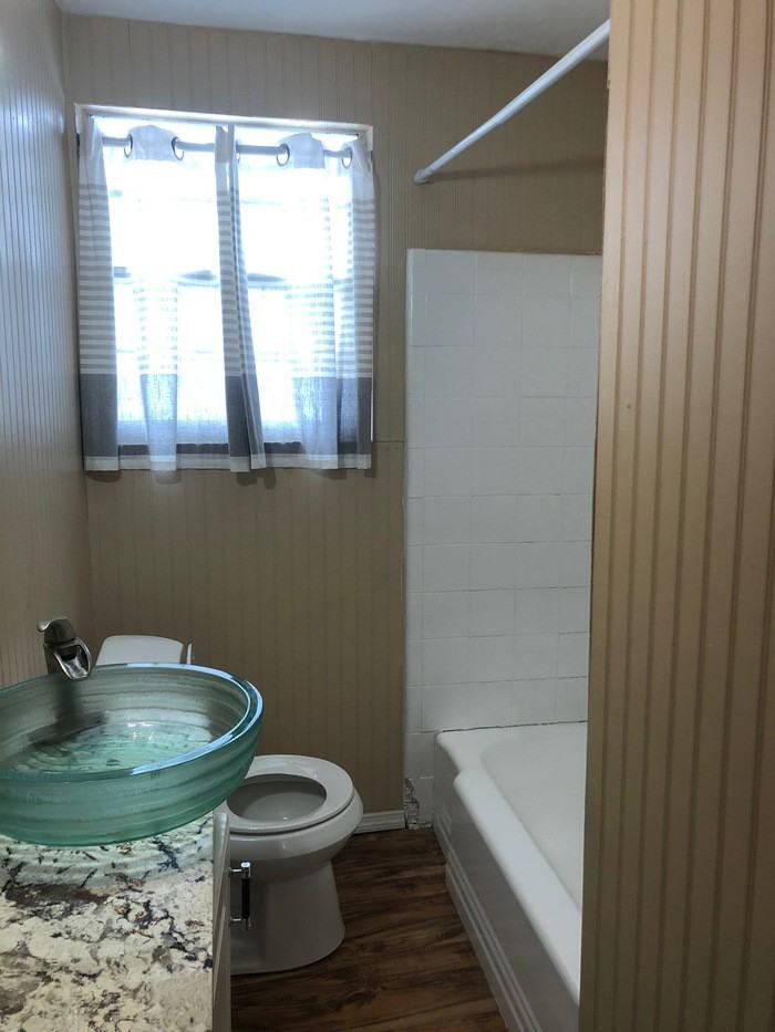 814 Sherman Avenue - Photo 3 of 9