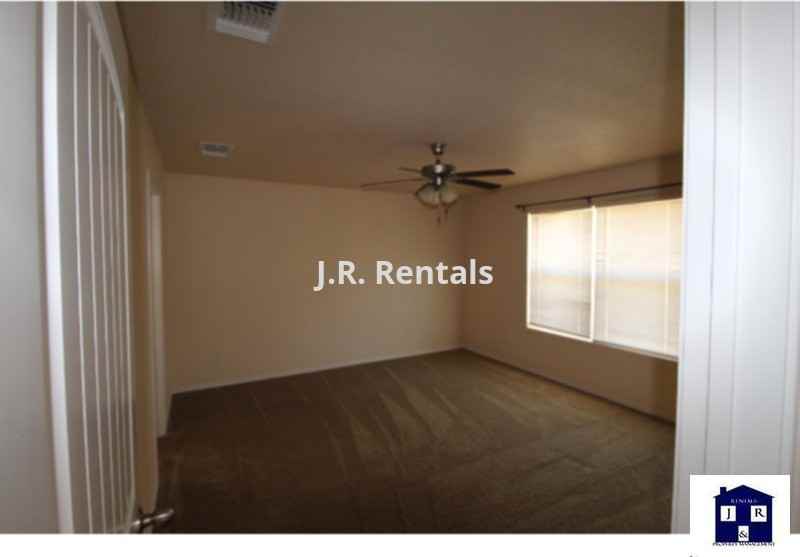 5301 Eagles Nest Dr - Photo 5 of 24