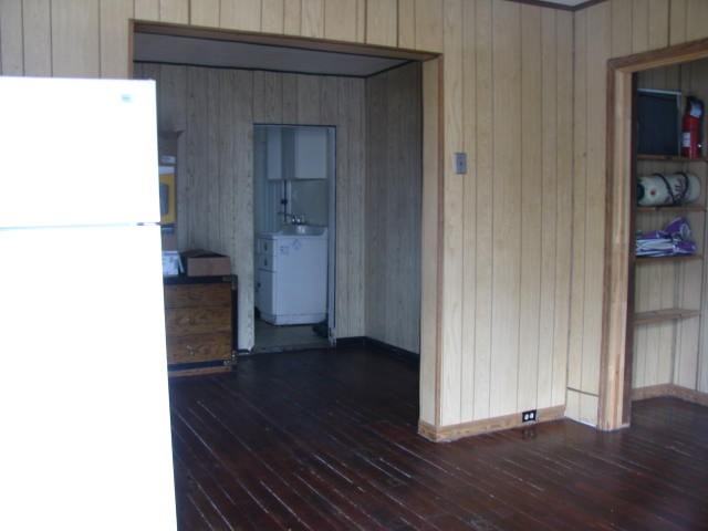 116 S Gilbert St - Photo 2 of 11