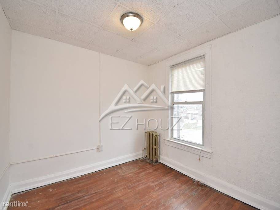 2 North Ellamont Avenue - Photo 2 of 16